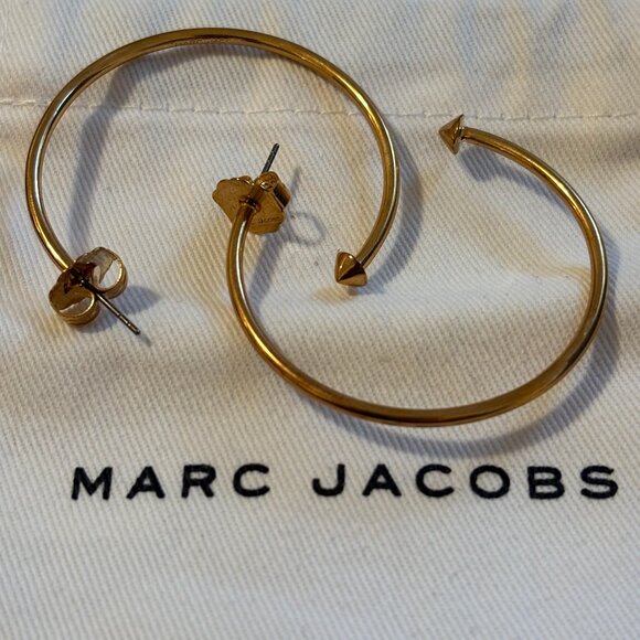 Marc Jacobs Gold Hoops with Dust Bag! - Picture 2 of 4